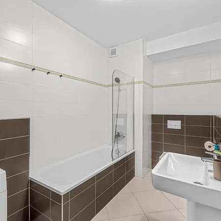 New Cozy Apartment, Free Parking! شقة *