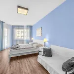 Apartmán New Cozy Apartment, Free Parking! *