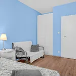 New Cozy Apartment, Free Parking! * Praha